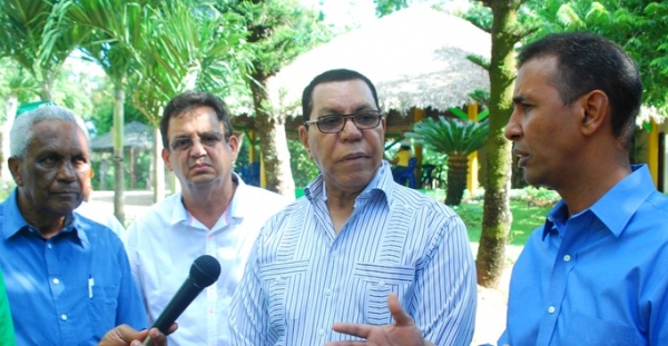 Domingo Contreras visita la Dirección General de Embellecimiento y hace propuestas medioambientales