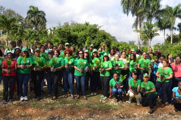 Dirección General de Embellecimiento celebra Día Mundial Forestal