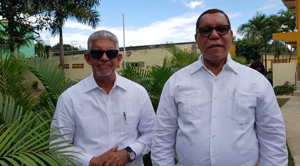 Gobernador de Santo Domingo elogió trabajo de Cesar López