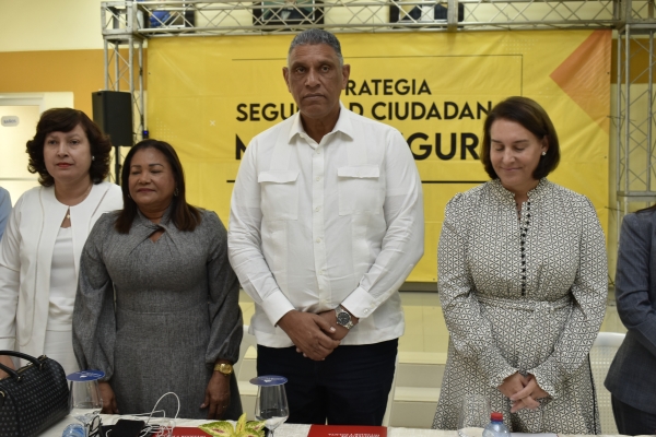 Ministro de Interior y Policía, Chú Vásquez visita la DIGECAC por el “Proyecto Violencia de Género y Acceso a la Justicia”