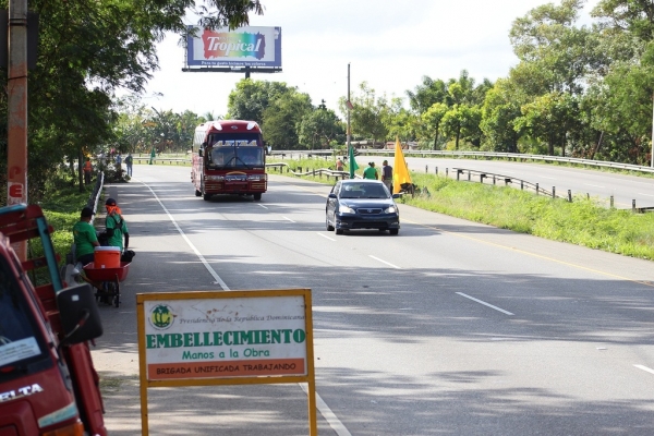 DGE concluye trabajos de remozamiento en la Autopista Duarte